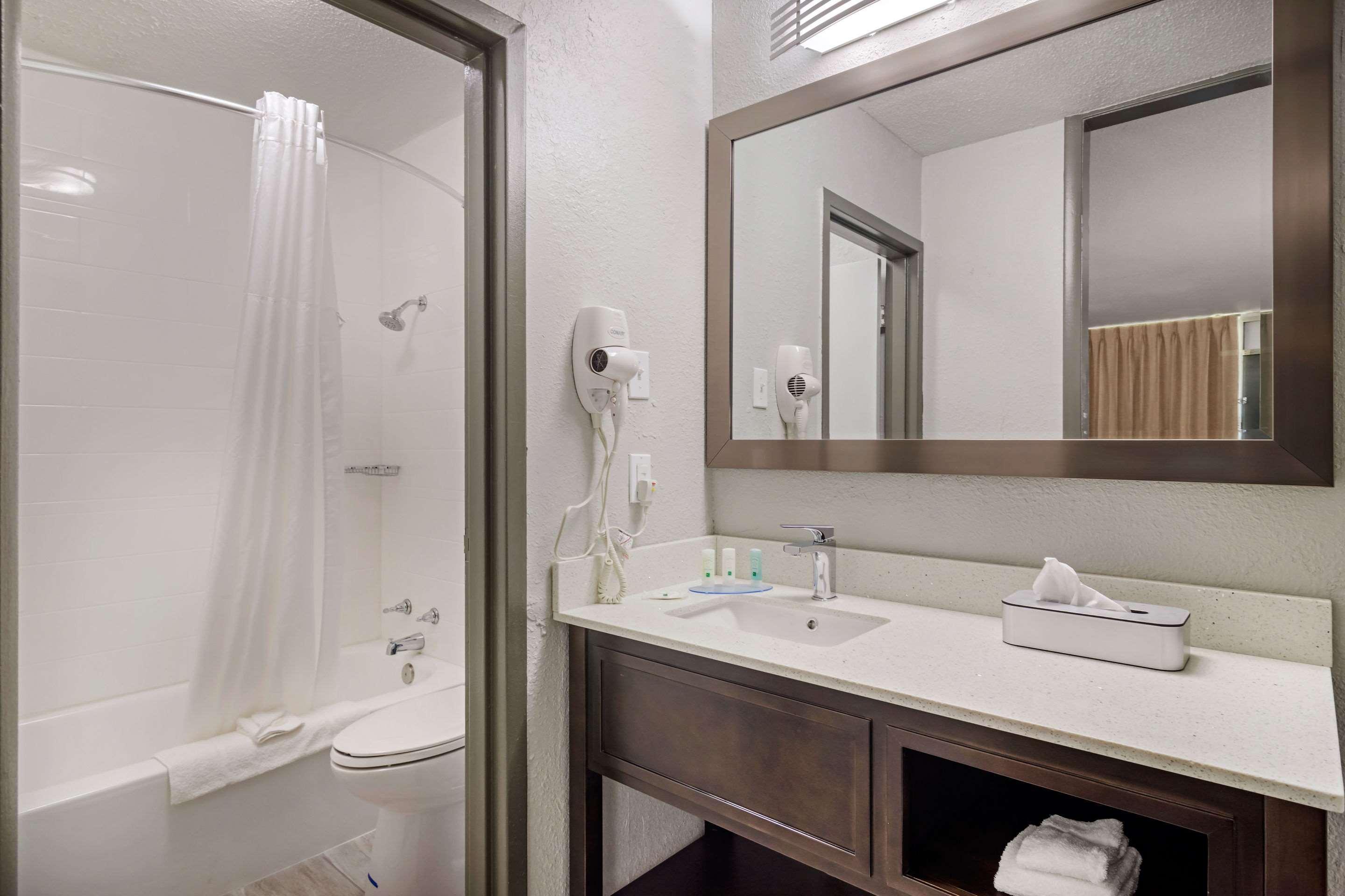 Quality Inn & Suites Cartersville Exteriör bild