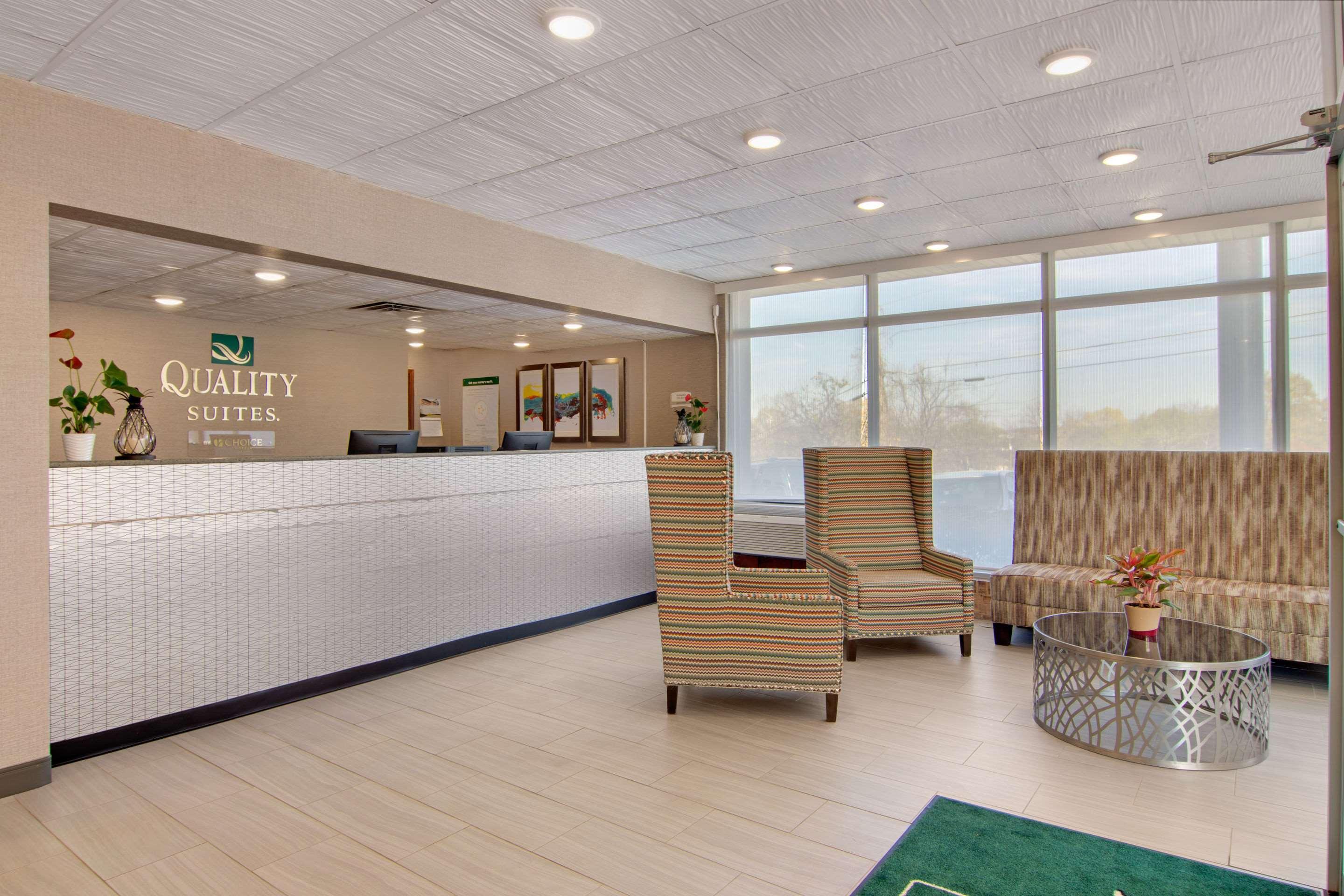 Quality Inn & Suites Cartersville Exteriör bild